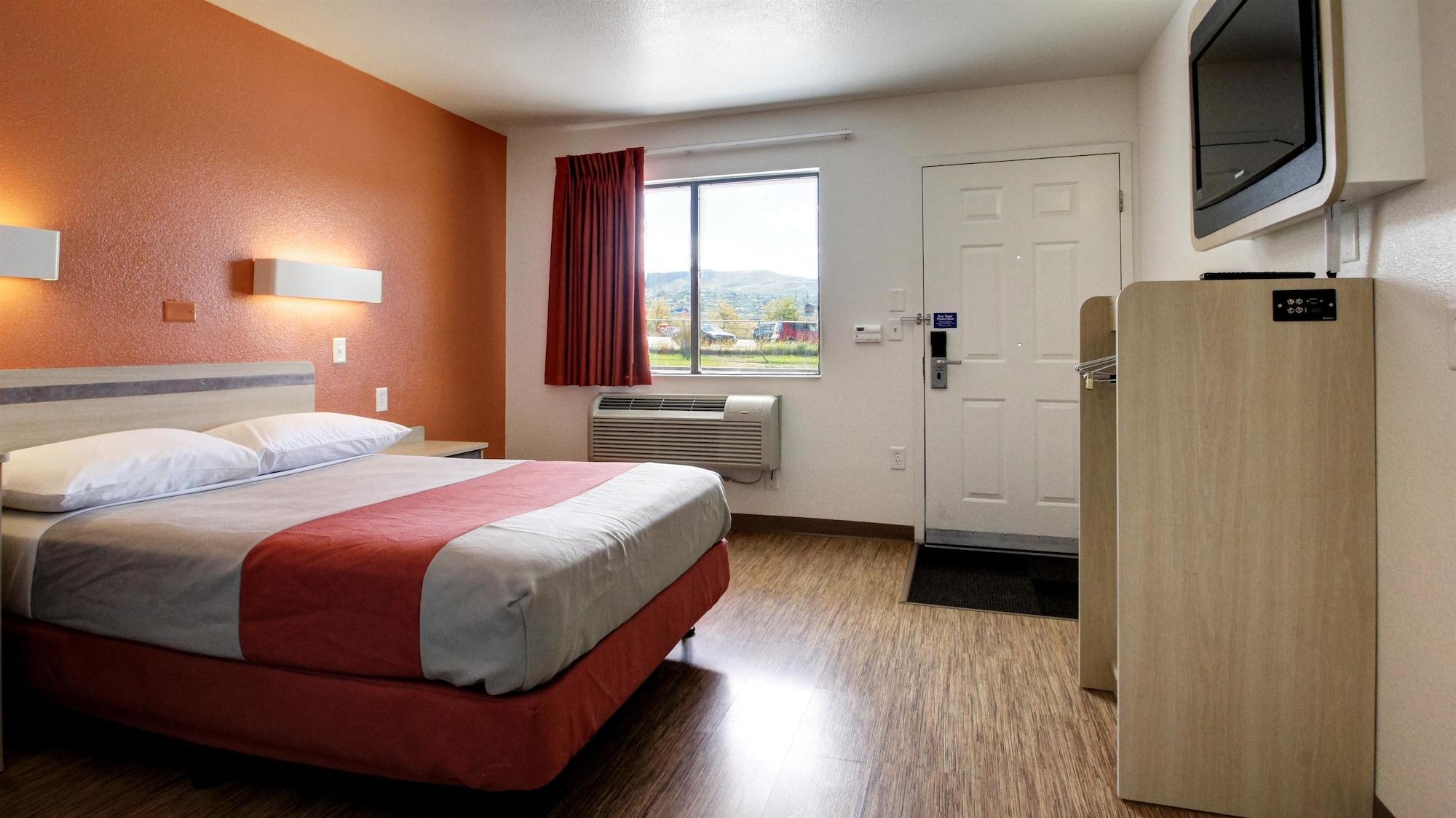 Park Inn By Radisson, 우즈크로스 외부 사진
